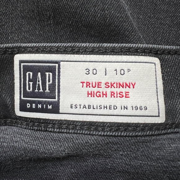 GAP Black Skinny Denim Jeans - Picture 2 of 2